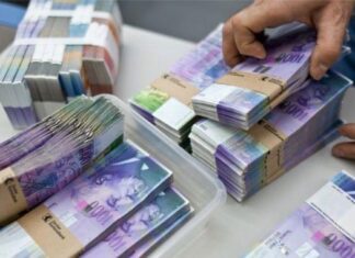 Serbët në kufi ia konfiskojnë 50 mijë franga mërgimtarit nga Zvicra