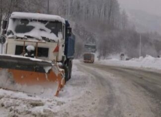Rruga Tetovë-Kodra e Diellit e ndaluar për automjetet e rënda transportuese