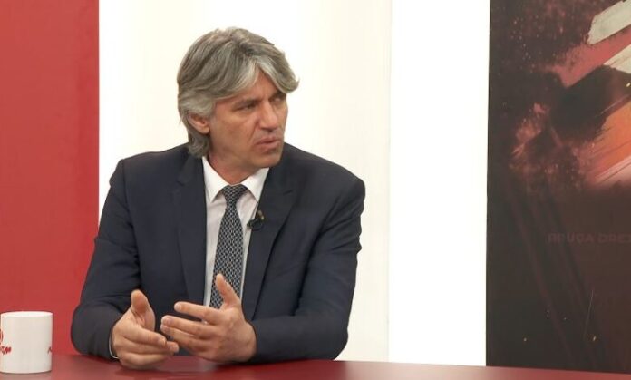 925683F5-841C-4936-AF0B-18637F1F45AB