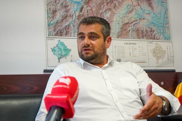 F090379B-0770-40C4-87B4-5CB32AA523BA