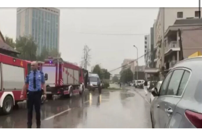 AAF85E1D-D1DF-452E-9F85-1FEE43213A54